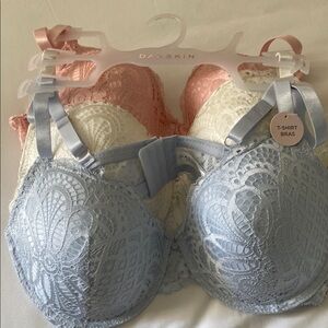 NWT Danskin T Shirt Bra Pack of 3 Slight Padded Pink Blue White 40C Pretty
